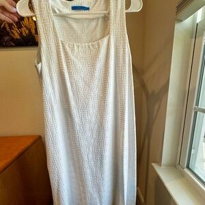 White Sleeveless Textured Dress